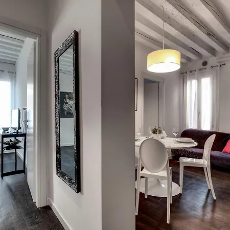 Biennale Superior By Wonderful Italy * Venedig